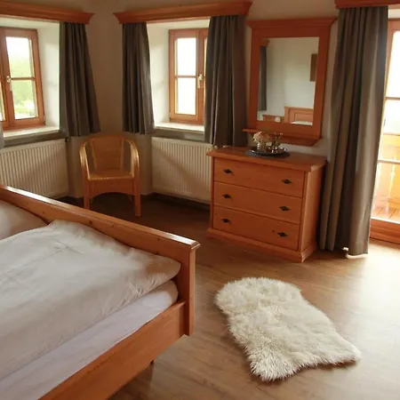 Fritzenwenger Apartment *